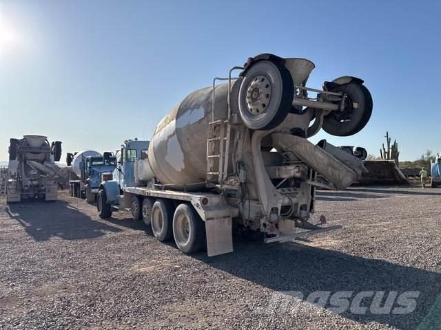 Kenworth W900 其他货车