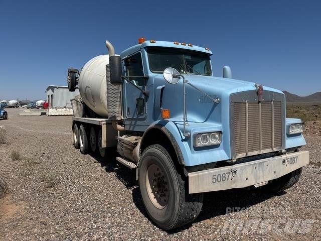 Kenworth W900 其他货车