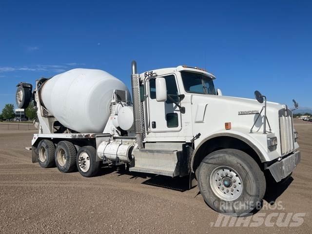 Kenworth W900 其他货车