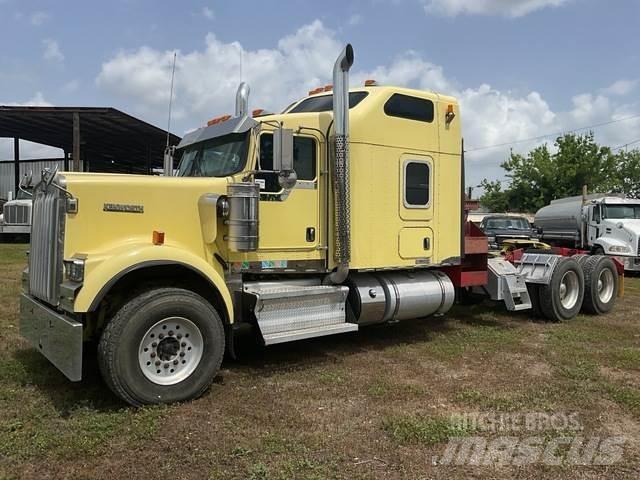 Kenworth W900 救援车