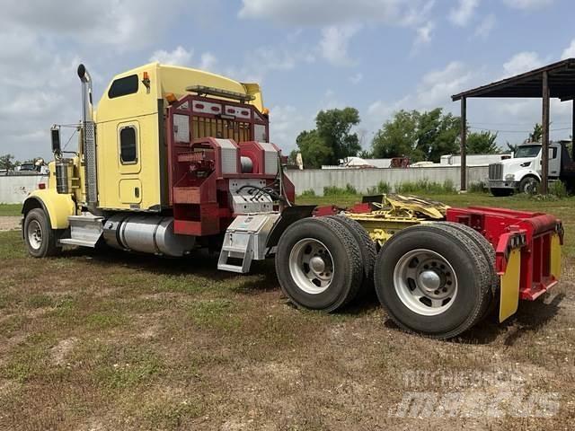 Kenworth W900 救援车