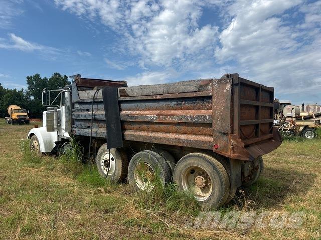 Kenworth W900 自卸式货车