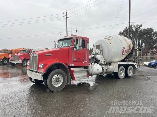 Kenworth W900B 其他货车