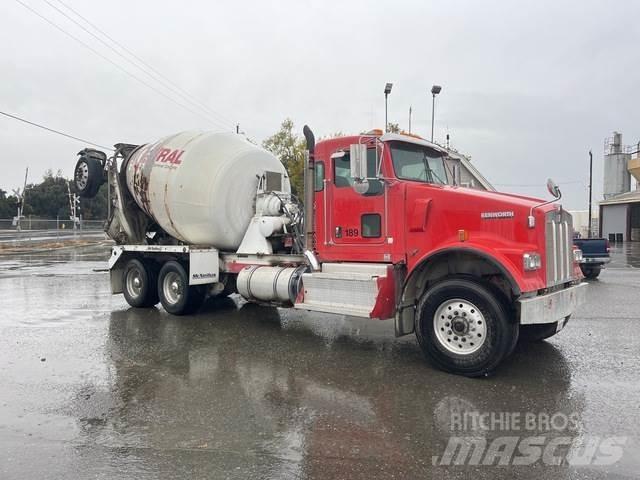 Kenworth W900B 其他货车