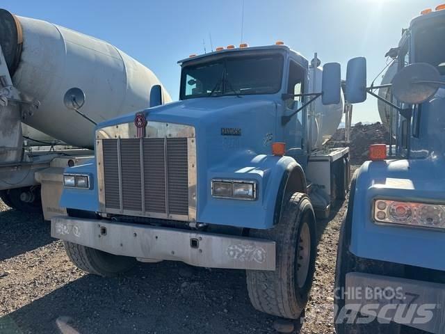Kenworth W900B 其他货车