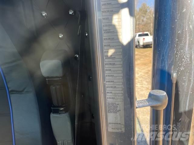 Kenworth W900L 牵引车