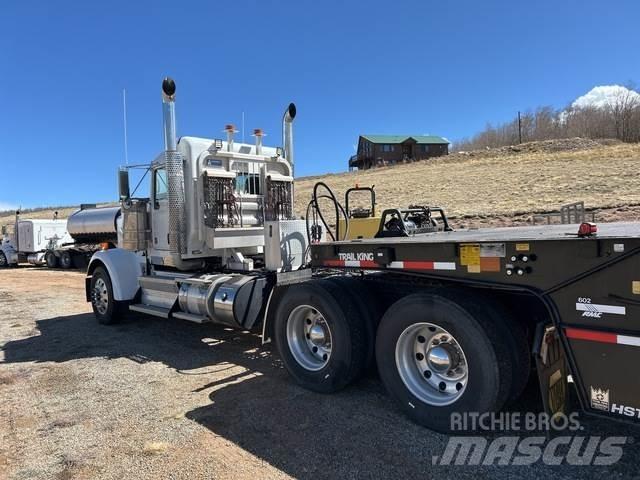 Kenworth W900L 牵引车