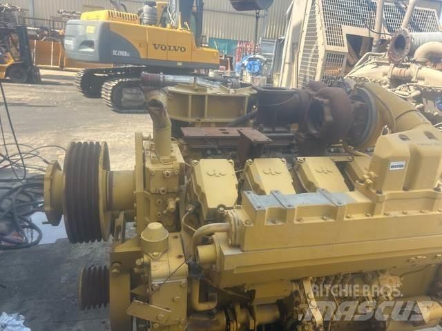 Komatsu  发动机