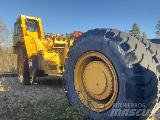 Komatsu 330M 铰接式自卸车