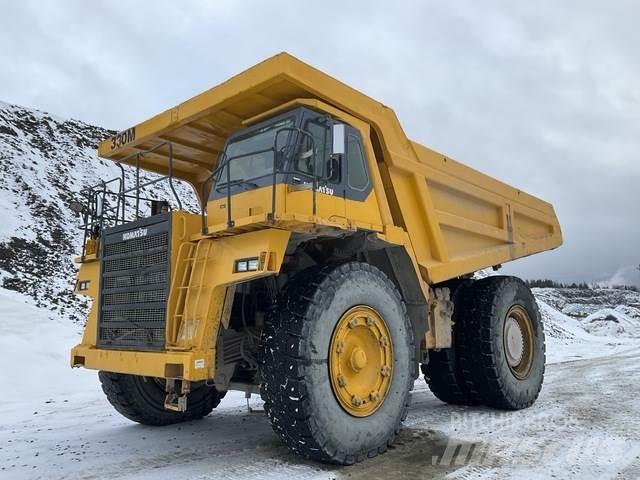 Komatsu 330M 铰接式自卸车