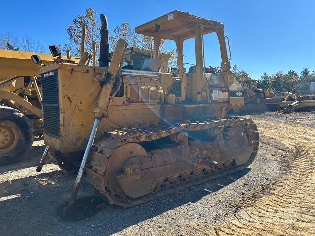 Komatsu D68E-1 履带式推土机