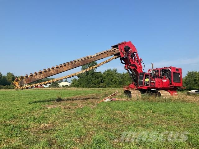 Komatsu PC750 挖沟机