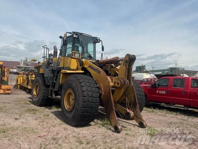 Komatsu WA500 轮式装载机