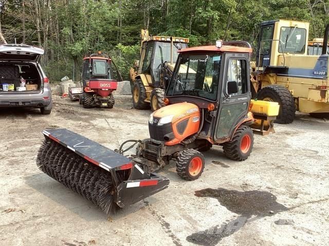 Kubota BX2380 小型拖拉机