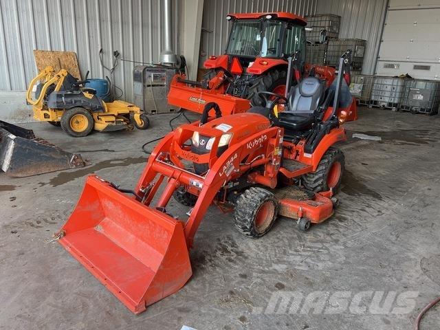 Kubota BX2380 小型拖拉机