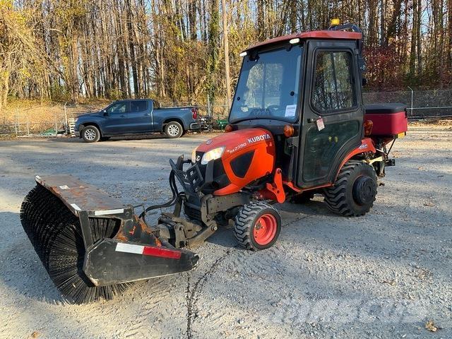 Kubota BX2380 小型拖拉机