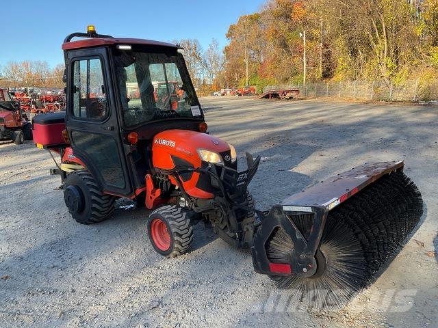 Kubota BX2380 小型拖拉机