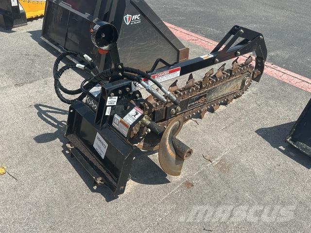 Kubota CTR1036 挖沟机
