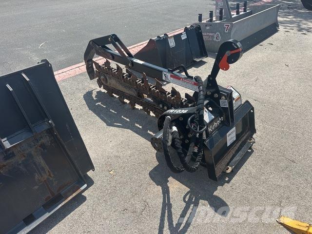 Kubota CTR1036 挖沟机