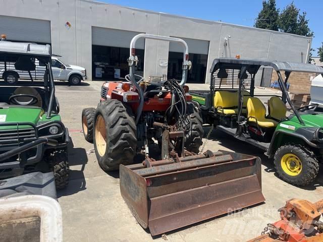 Kubota L3010D 小型拖拉机