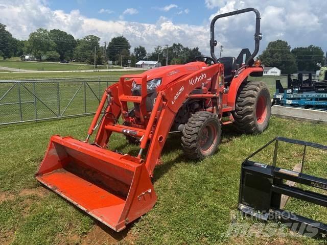 Kubota L3902DT 小型拖拉机
