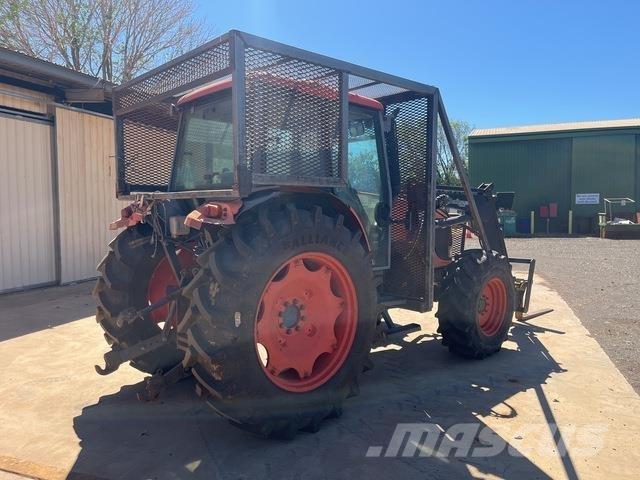 Kubota M125X 拖拉机/农用车