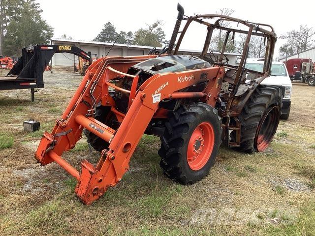 Kubota M5-111D 小型拖拉机