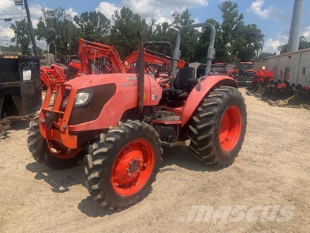 Kubota M6040DT 小型拖拉机