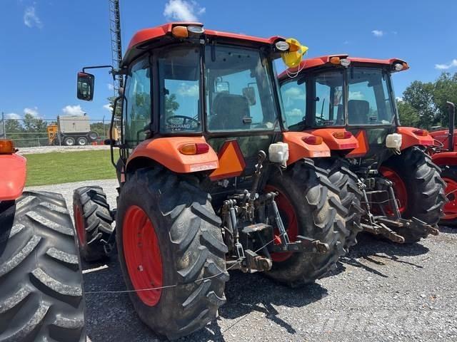 Kubota M7060D 小型拖拉机