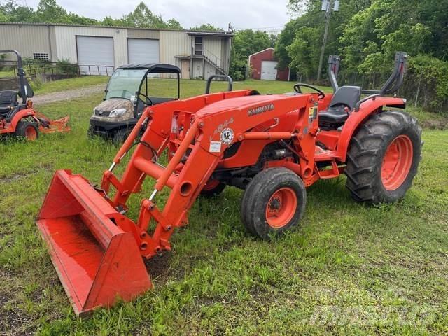 Kubota MX4700F 小型拖拉机