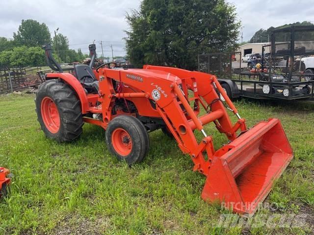 Kubota MX4700F 小型拖拉机