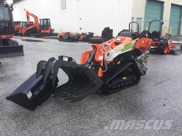 Kubota SCL1000 滑移装载机