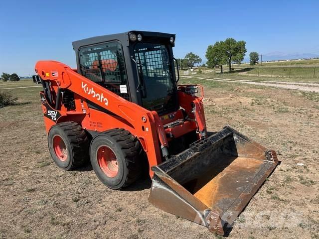 Kubota SSV75 滑移装载机