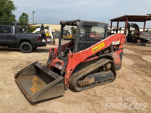 Kubota SVL75-2 滑移装载机