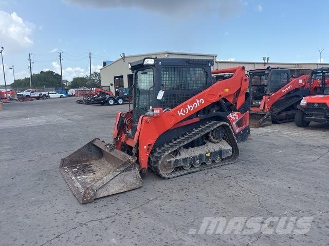 Kubota SVL75-3 滑移装载机