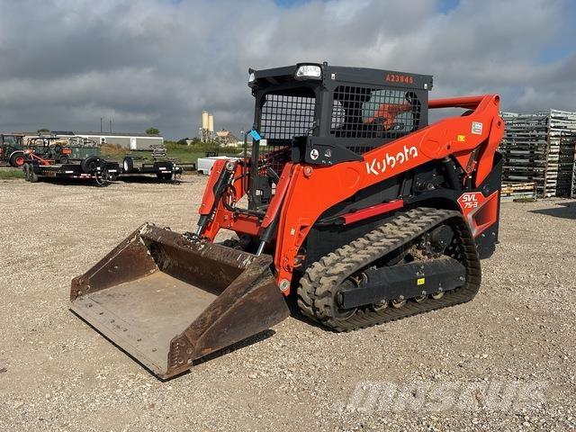 Kubota SVL75-3 滑移装载机