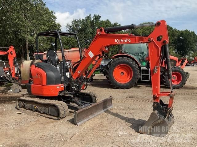 Kubota U35-4R1 履带挖掘机