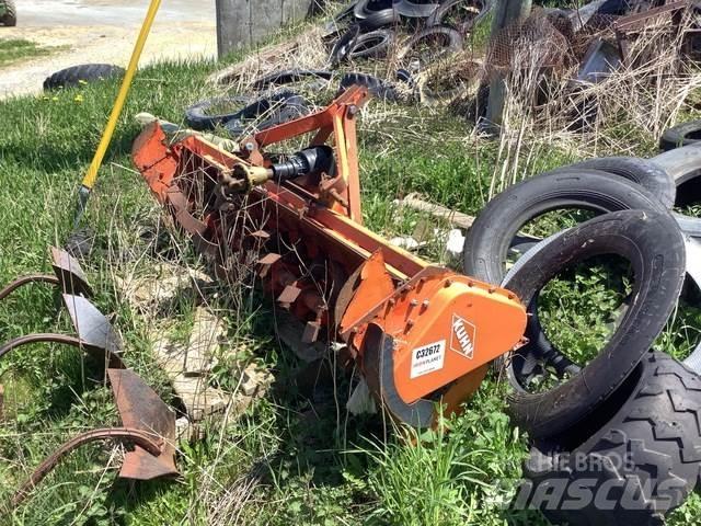 Kuhn  其他耕种机械和配件