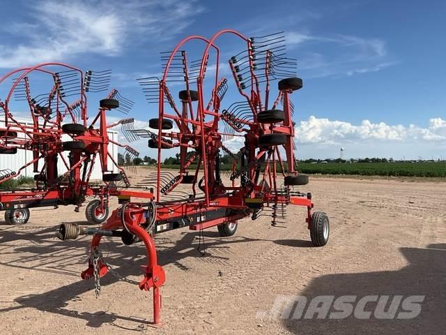 Kuhn GA7501+ 犁耙和摊草机