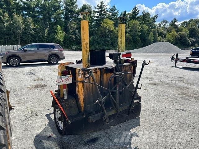 LeeBoy L250T 物流运输车辆