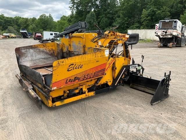 LeeBoy L8500T 沥青摊铺机