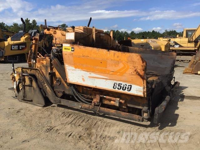 LeeBoy L8500T 沥青摊铺机