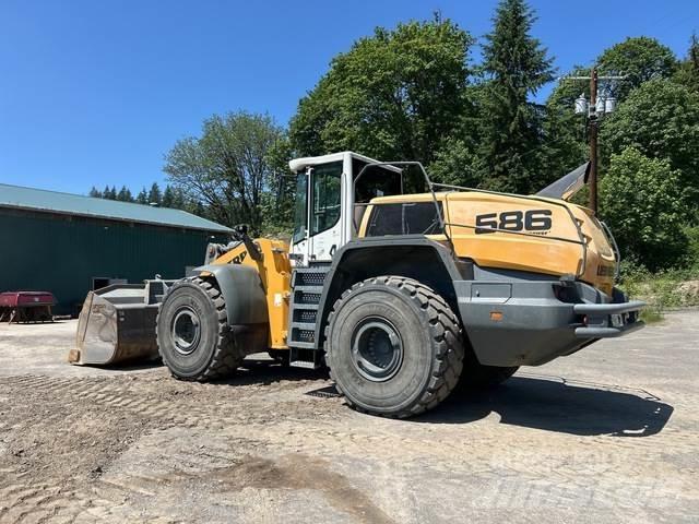 Liebherr L586 轮式装载机