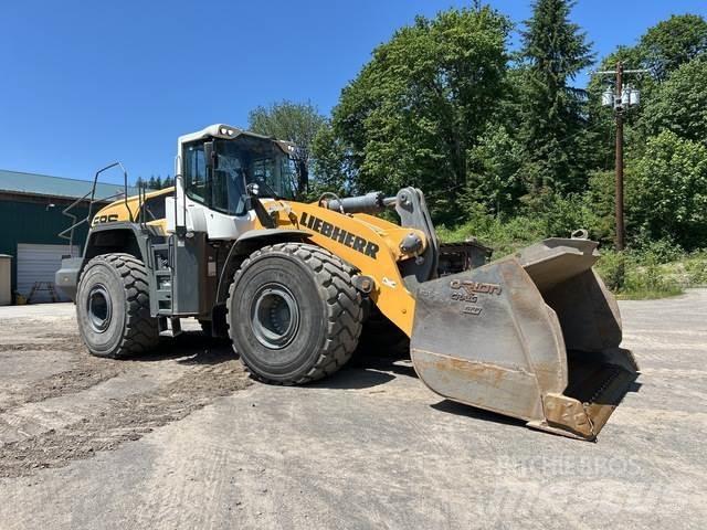 Liebherr L586 轮式装载机