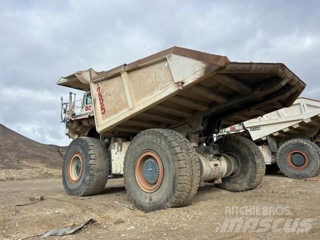 Liebherr T282B 铰接式自卸车