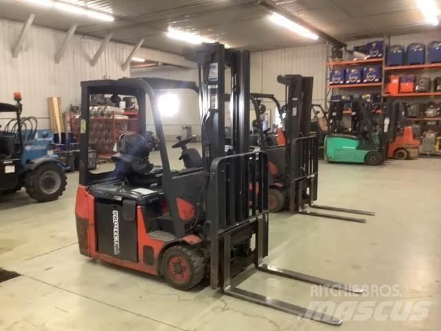 Linde E18 电动叉车