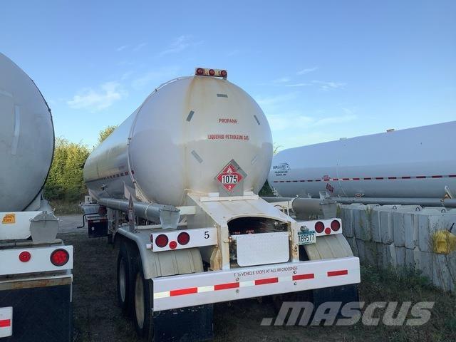  Lubbock 罐式拖车