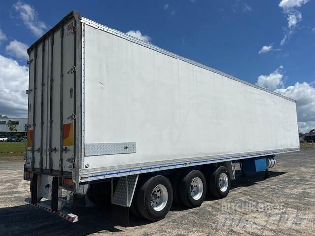 Lucar  保温半挂车