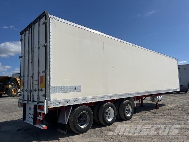 Lucar  保温半挂车