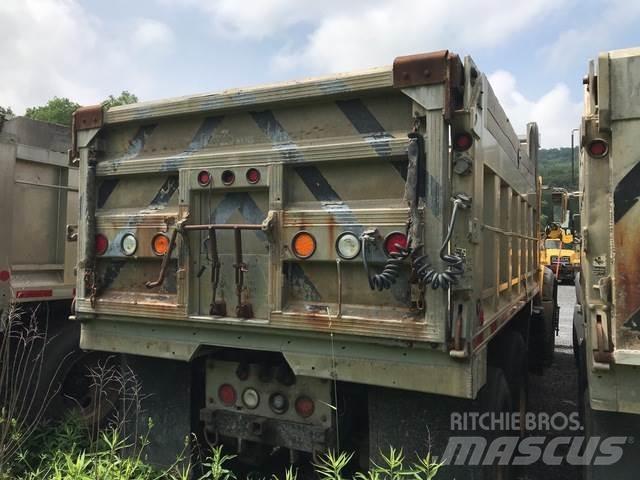 Mack 700 推雪机
